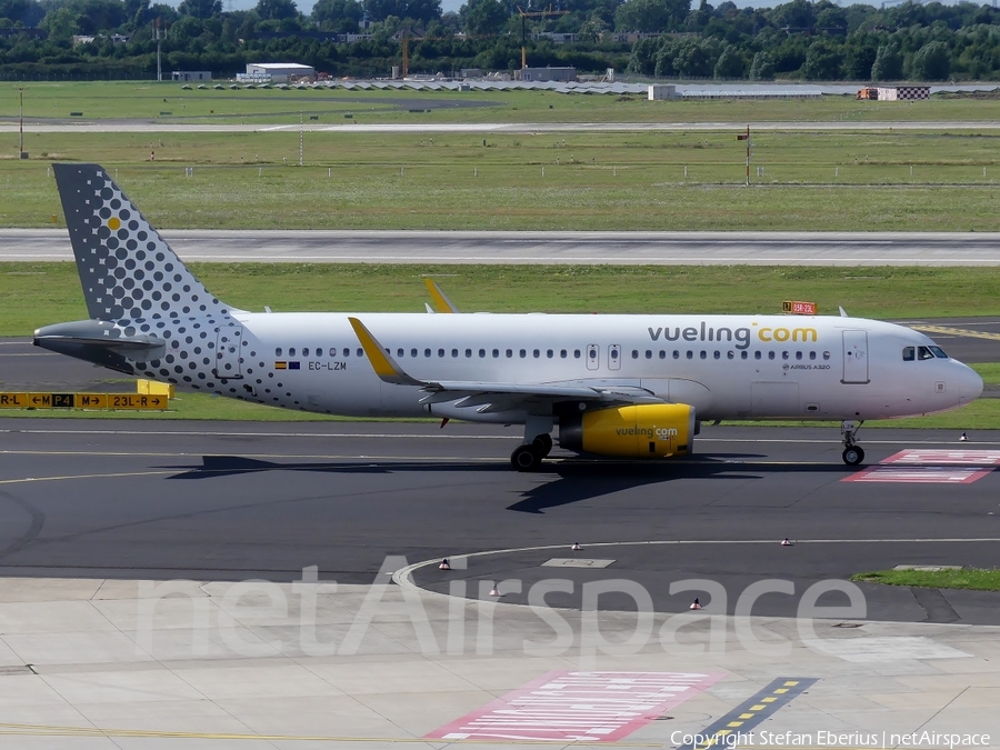 Vueling Airbus A320-232 (EC-LZM) | Photo 177491