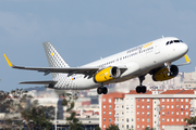 Vueling Airbus A320-232 (EC-LZM) at  Lisbon - Portela, Portugal