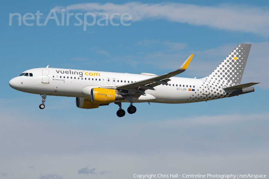 Vueling Airbus A320-214 (EC-LZN) | Photo 149266