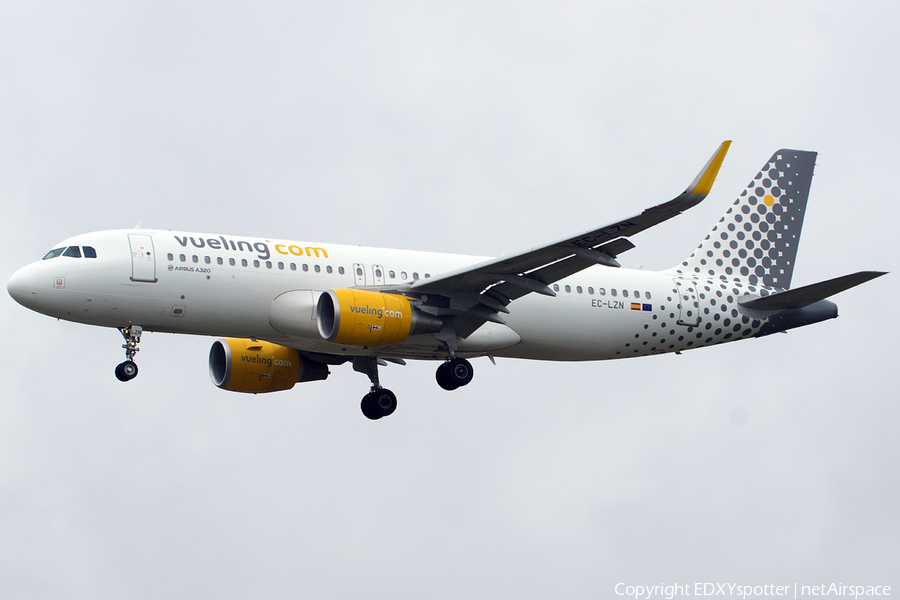 Vueling Airbus A320-214 (EC-LZN) | Photo 322148