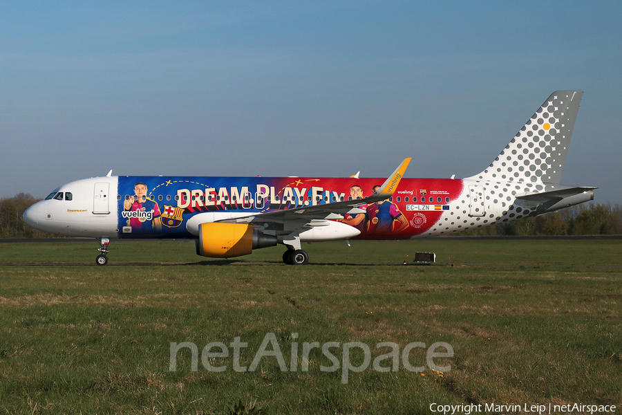 Vueling Airbus A320-214 (EC-LZN) | Photo 675815