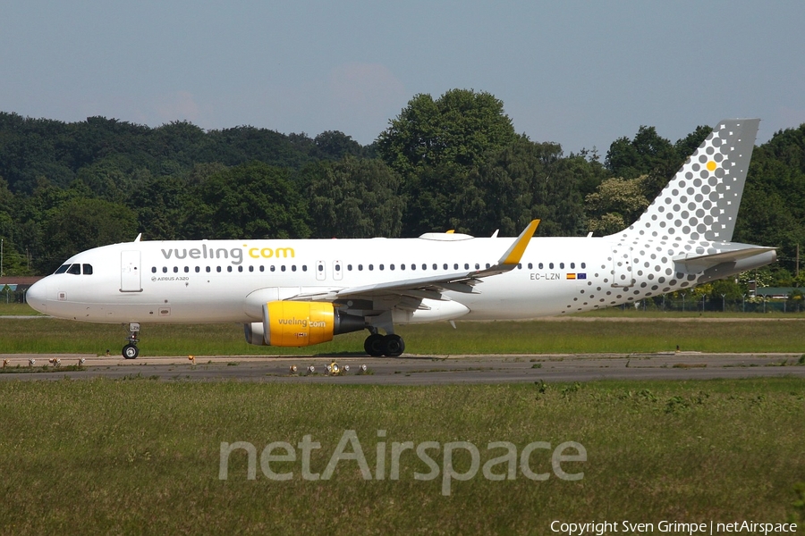 Vueling Airbus A320-214 (EC-LZN) | Photo 110642
