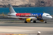 Vueling Airbus A320-214 (EC-LZN) at  Gran Canaria, Spain