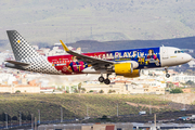 Vueling Airbus A320-214 (EC-LZN) at  Gran Canaria, Spain
