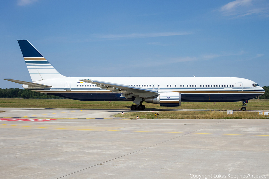 Privilege Style Boeing 767-35D(ER) (EC-LZO) | Photo 251023