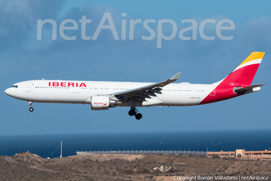 Iberia Airbus A330-302 (EC-LZX) | Photo 340235