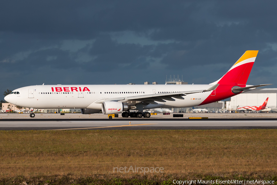 Iberia Airbus A330-302 (EC-LZX) | Photo 151523
