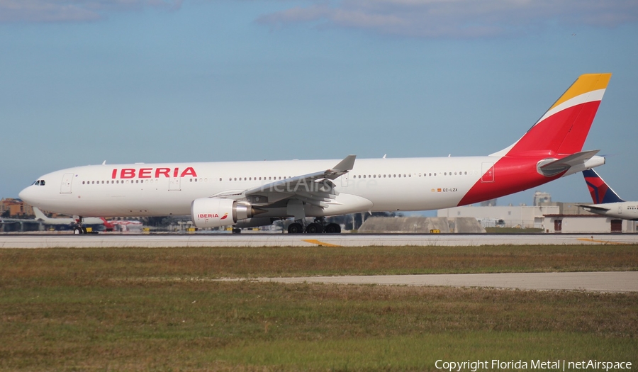 Iberia Airbus A330-302 (EC-LZX) | Photo 312756