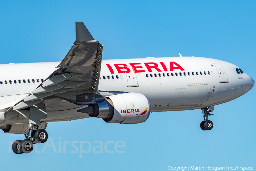 Iberia Airbus A330-302 (EC-LZX) | Photo 316436