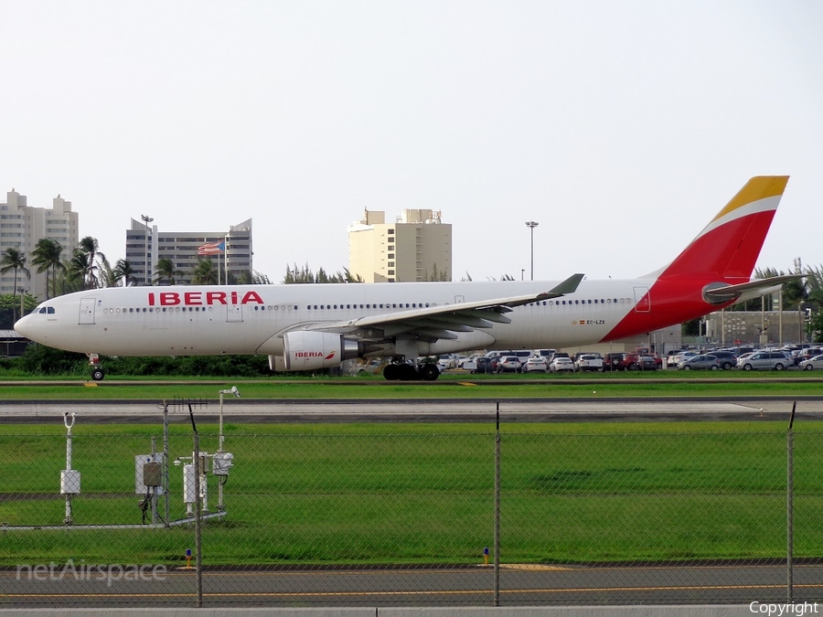 Iberia Airbus A330-302 (EC-LZX) | Photo 110794