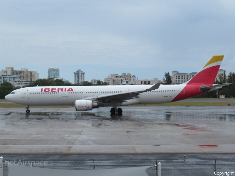 Iberia Airbus A330-302 (EC-LZX) | Photo 557666