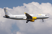 Vueling Airbus A320-214 (EC-LZZ) at  Barcelona - El Prat, Spain