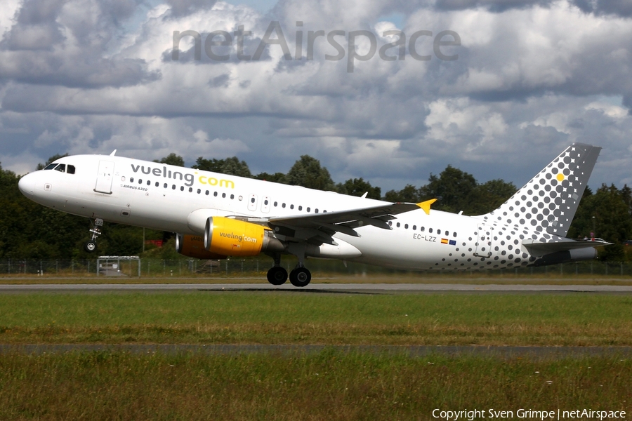 Vueling Airbus A320-214 (EC-LZZ) | Photo 518506