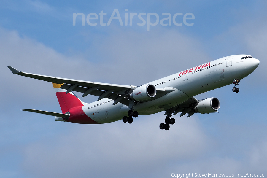 Iberia Airbus A330-302 (EC-MAA) | Photo 585869