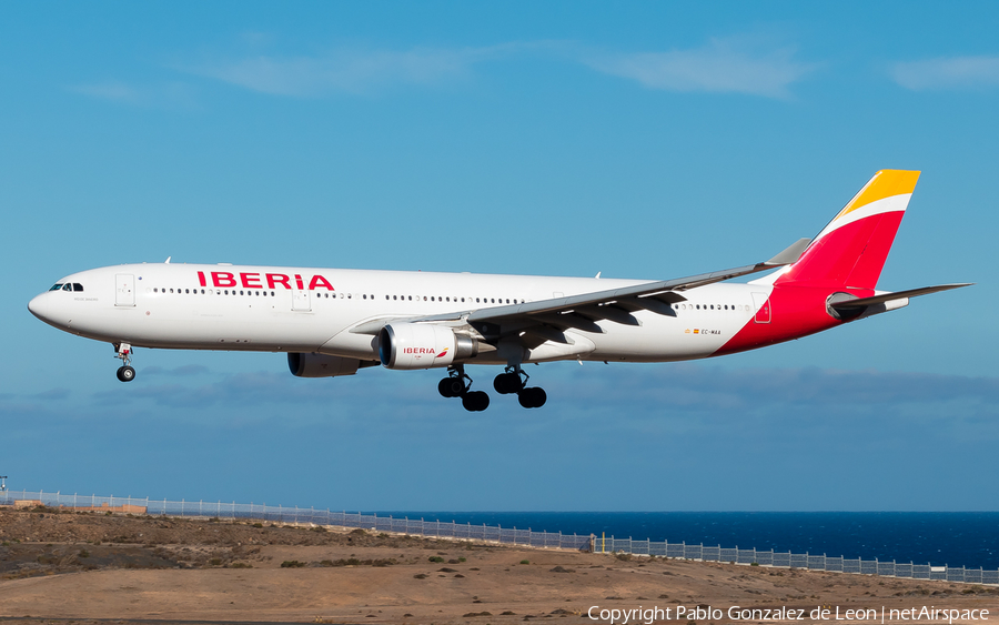 Iberia Airbus A330-302 (EC-MAA) | Photo 339402