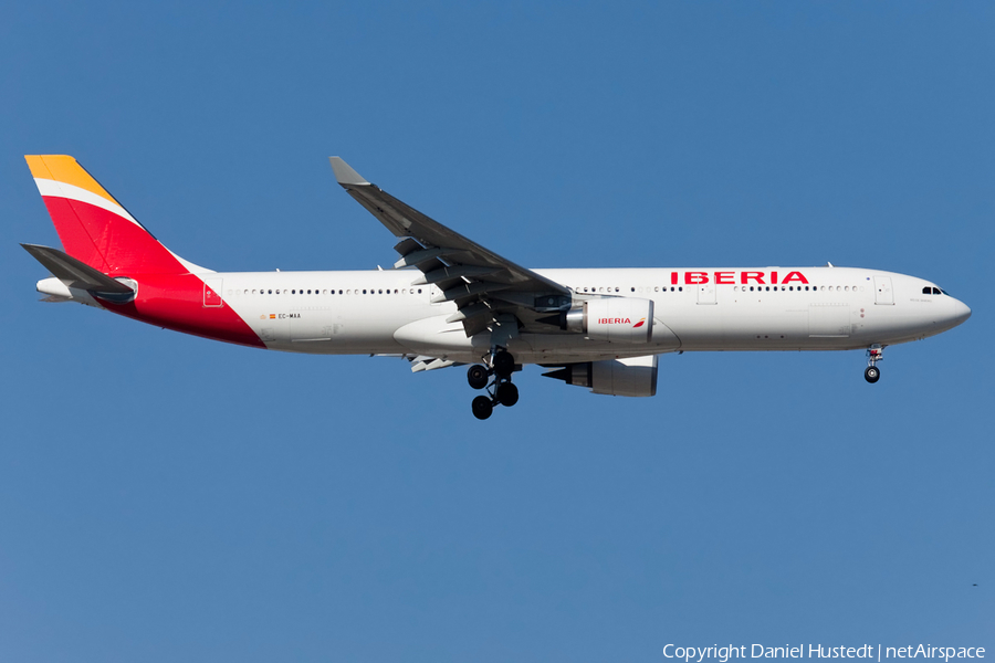 Iberia Airbus A330-302 (EC-MAA) | Photo 636240