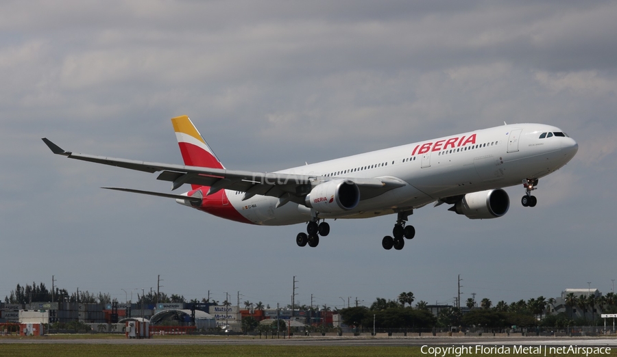 Iberia Airbus A330-302 (EC-MAA) | Photo 543335