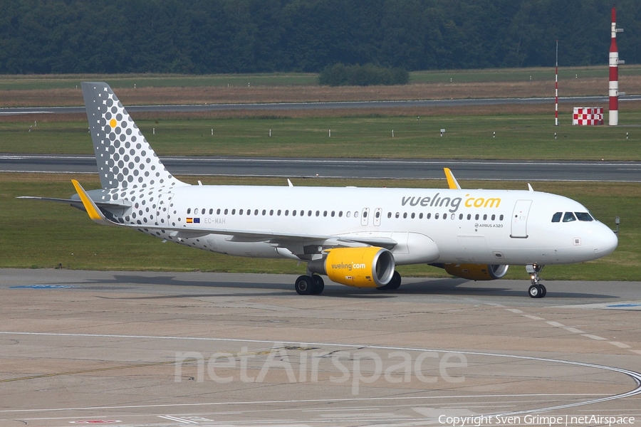 Vueling Airbus A320-214 (EC-MAH) | Photo 50674