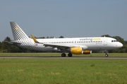 Vueling Airbus A320-214 (EC-MAH) at  Hamburg - Fuhlsbuettel (Helmut Schmidt), Germany