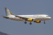 Vueling Airbus A320-214 (EC-MAH) at  Gran Canaria, Spain