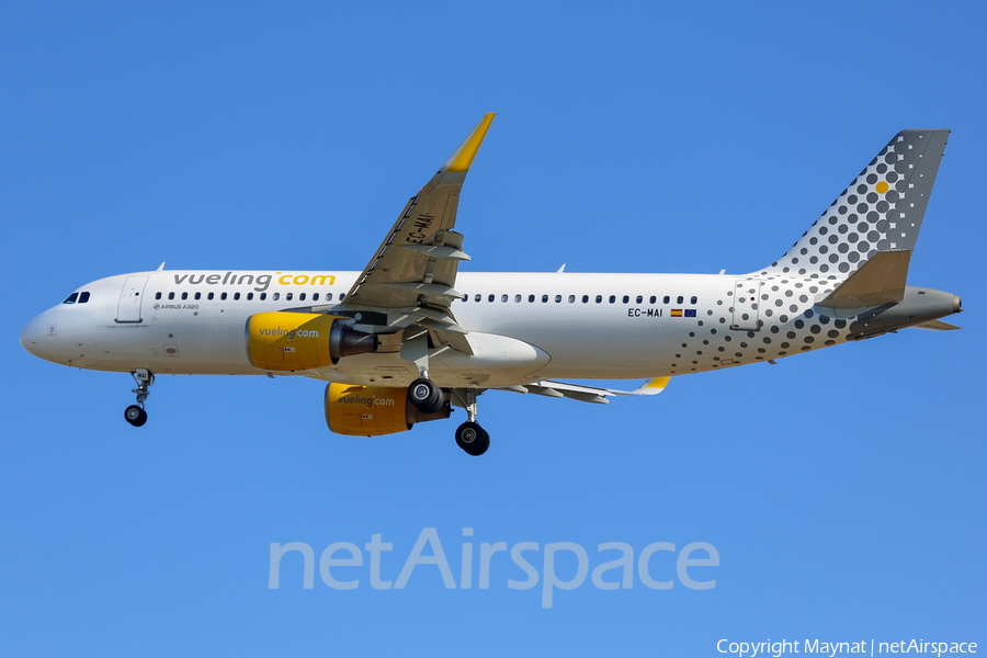 Vueling Airbus A320-214 (EC-MAI) | Photo 203710