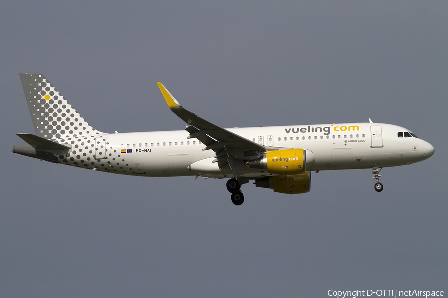 Vueling Airbus A320-214 (EC-MAI) | Photo 439433