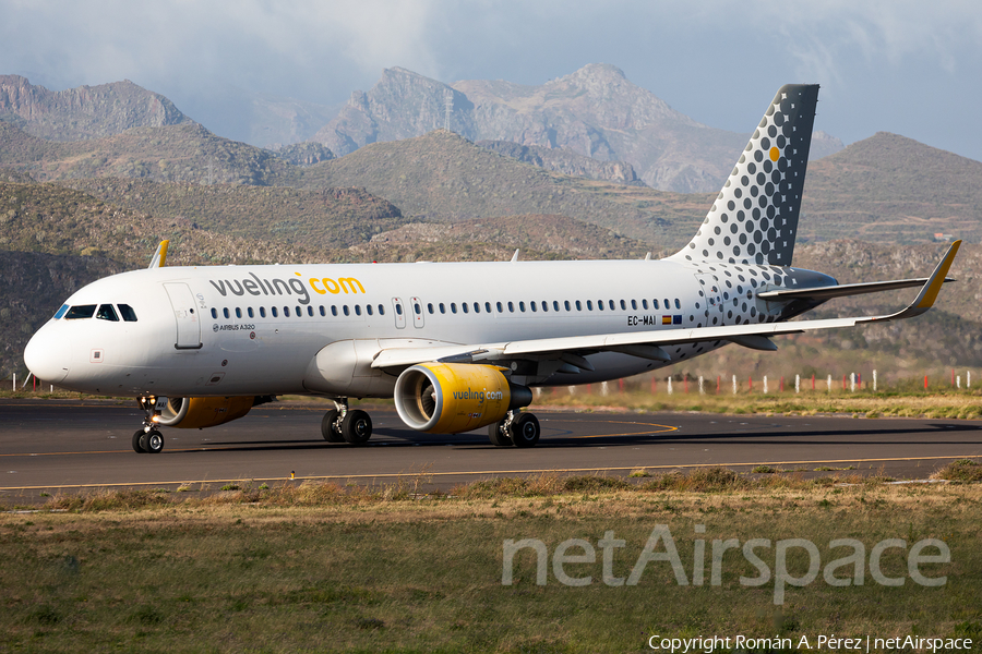 Vueling Airbus A320-214 (EC-MAI) | Photo 451647