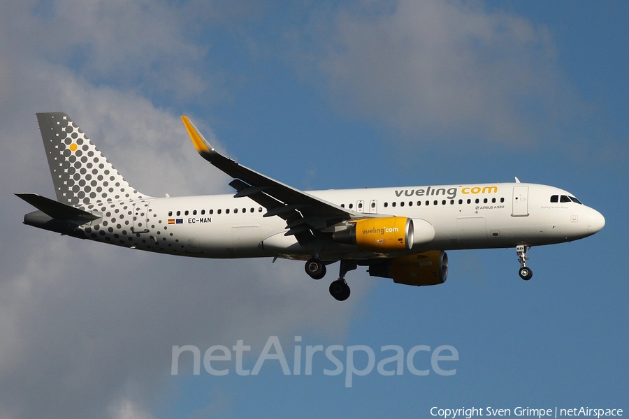 Vueling Airbus A320-214 (EC-MAN) | Photo 49429