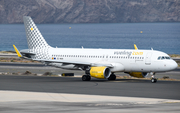 Vueling Airbus A320-214 (EC-MAN) at  Gran Canaria, Spain
