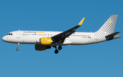 Vueling Airbus A320-214 (EC-MAN) at  Madrid - Barajas, Spain