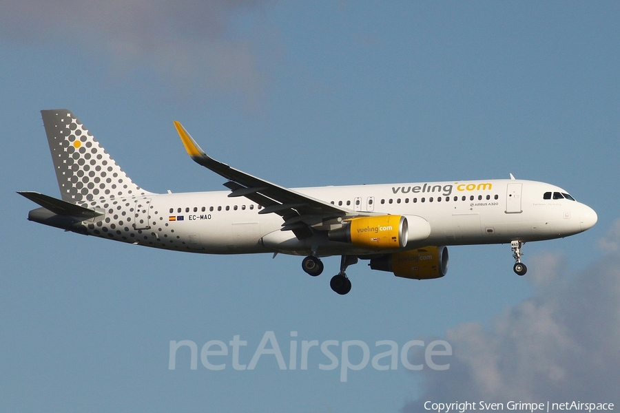 Vueling Airbus A320-214 (EC-MAO) | Photo 53953