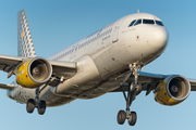 Vueling Airbus A320-214 (EC-MAO) at  Sevilla - San Pablo, Spain