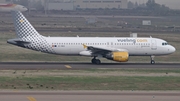Vueling Airbus A320-214 (EC-MAX) at  Madrid - Barajas, Spain