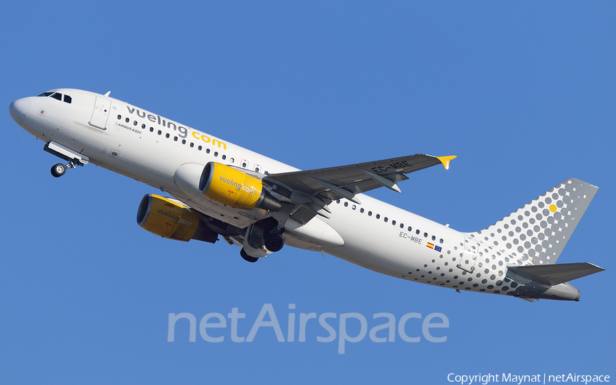 Vueling Airbus A320-214 (EC-MBE) | Photo 290301