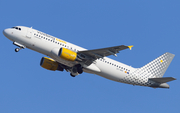 Vueling Airbus A320-214 (EC-MBE) at  Barcelona - El Prat, Spain