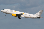 Vueling Airbus A320-214 (EC-MBE) at  Dusseldorf - International, Germany