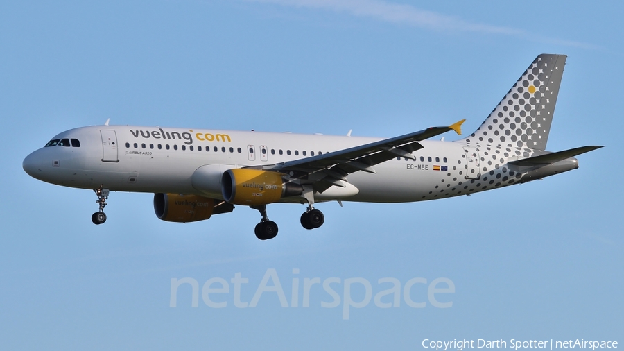 Vueling Airbus A320-214 (EC-MBE) | Photo 220463