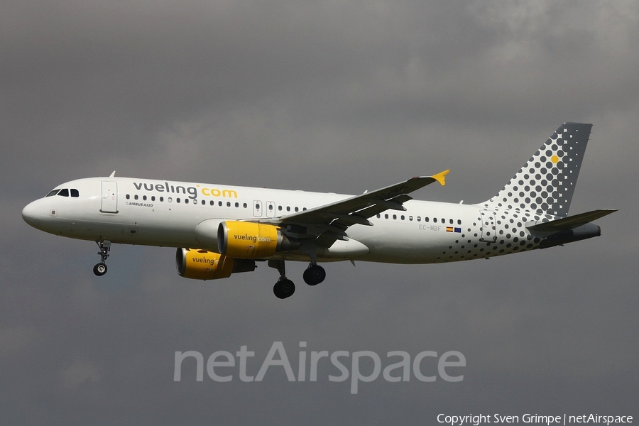 Vueling Airbus A320-214 (EC-MBF) | Photo 106308