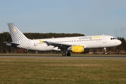 Vueling Airbus A320-214 (EC-MBF) at  Hamburg - Fuhlsbuettel (Helmut Schmidt), Germany