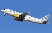 Vueling Airbus A320-214 (EC-MBK) at  Barcelona - El Prat, Spain