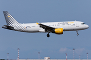 Vueling Airbus A320-214 (EC-MBK) at  Milan - Malpensa, Italy