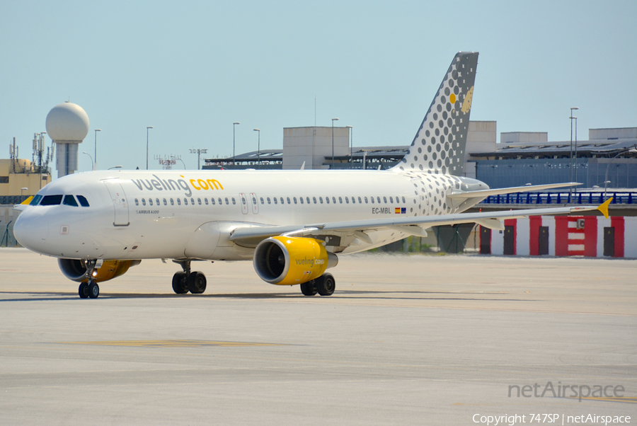 Vueling Airbus A320-214 (EC-MBL) | Photo 88305