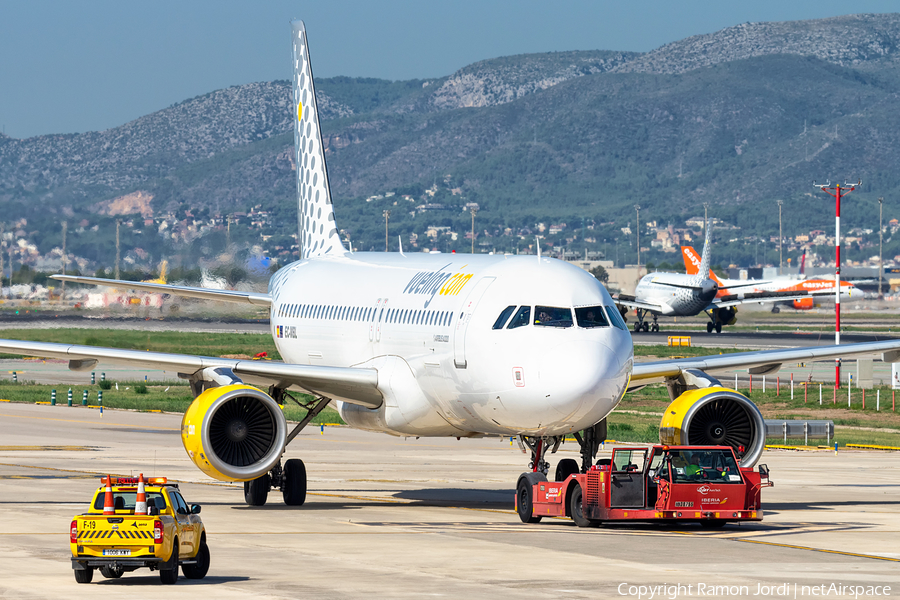 Vueling Airbus A320-214 (EC-MBL) | Photo 524569