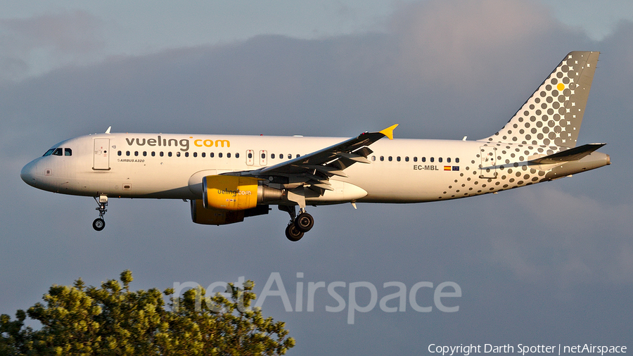 Vueling Airbus A320-214 (EC-MBL) | Photo 264638