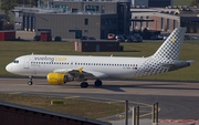 Vueling Airbus A320-214 (EC-MBM) at  Hamburg - Fuhlsbuettel (Helmut Schmidt), Germany