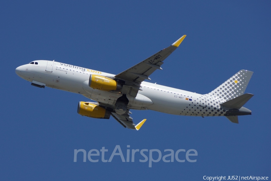 Vueling Airbus A320-232 (EC-MBT) | Photo 325317