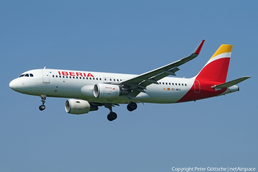 Iberia Airbus A320-214 (EC-MCS) | Photo 120131