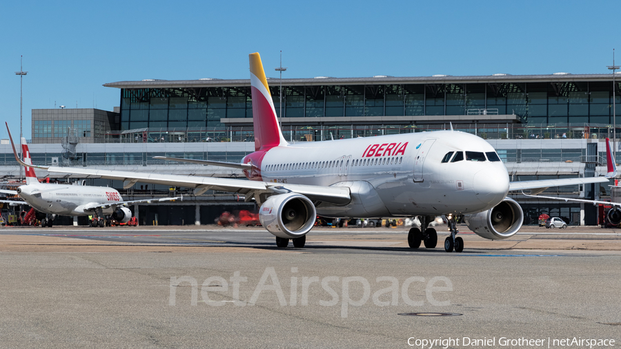 Iberia Airbus A320-214 (EC-MCS) | Photo 166562