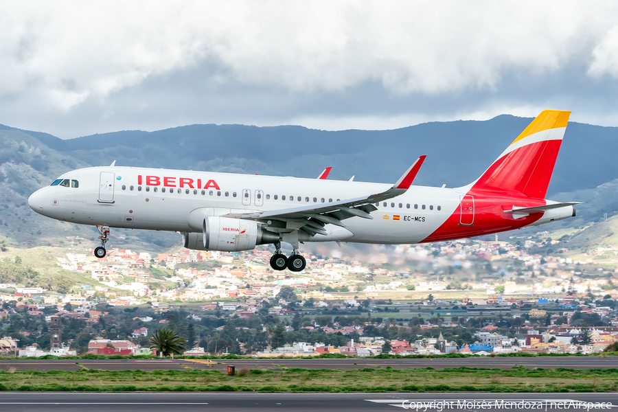 Iberia Airbus A320-214 (EC-MCS) | Photo 413311