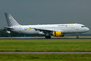 Vueling Airbus A320-214 (EC-MCU) at  Amsterdam - Schiphol, Netherlands